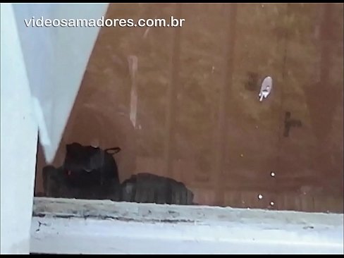 ❤️ גבר חרמן צופה בחברה שלו עם בחור אחר, מקליט סרטון מזוין בלי להפריע לזוג ❤️ פאקינג אצלנו ❌