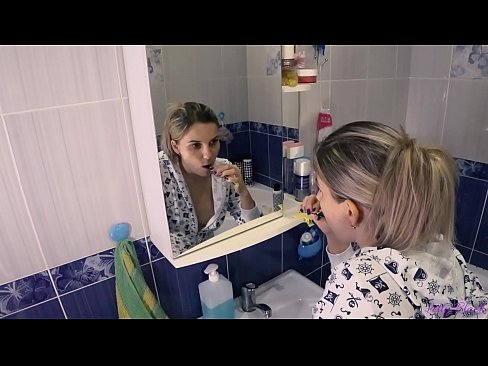 ❤️ פריצה עם צעירים בפיג'מה מסתיימים אוראלי בהצטיינות בתחת - לי שחור ❤️ פאקינג אצלנו ❌
